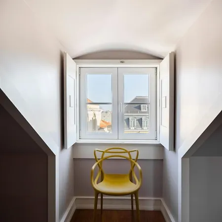 Chiado Camoes | Lisbona